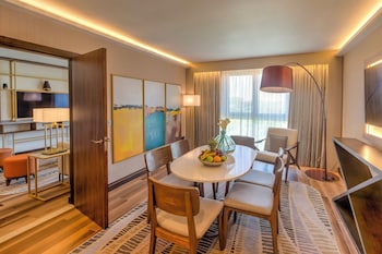 Suite, 1 Bedroom, Club Lounge Access