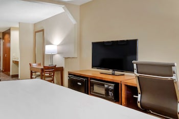 Suite, 1 King Bed with Sofa bed, Non Smoking, Hot Tub