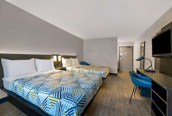 Standard Room, 2 Double Beds, Non Smoking