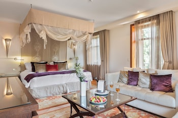 Suite, Balcony, Garden View (Hillside)