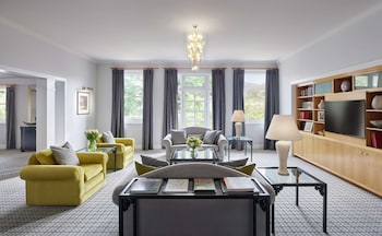 Suite (Diplomatic)
