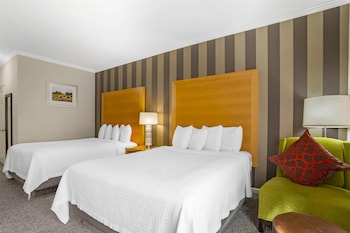 Standard Room, 2 Queen Beds, Non Smoking, Refrigerator & Microwave (Interior Corridor)