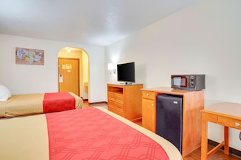 Standard Room, 2 Queen Beds, Non Smoking