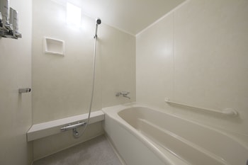 Guest room, 2 Double Beds, Non Smoking, Disney or Bay view, Main Building, Balcony