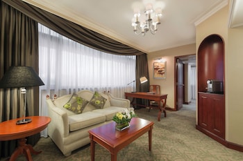 Continental Premier Room with The Continental Club Lounge Access