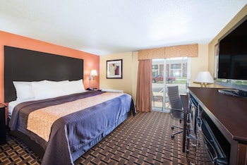 Room, 1 King Bed, Accessible, Non Smoking (Mobility)