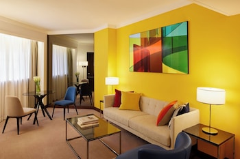 Superior Suite with The Continental Club Lounge access