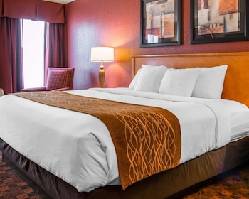 1 King Bed, Jacuzzi