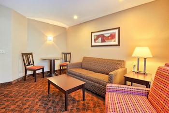 Suite, 1 King Bed with Sofa bed, Non Smoking