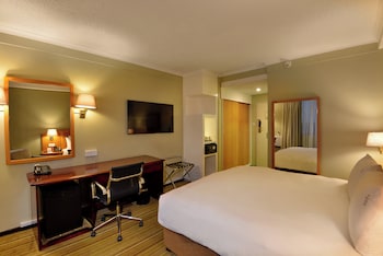 Standard Room, 1 King Bed, Smoking
