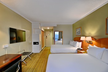 Standard Room, 2 Double Beds
