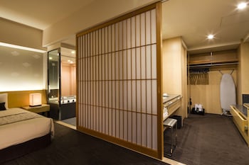 Club Deluxe King, Non Smoking (Breakfast & Club Lounge Access Included)