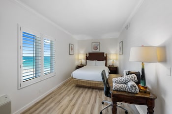 Essential Room 1 Queen bed- No Balcony