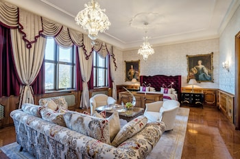 Royal Suite, 1 King Bed, Terrace, City View