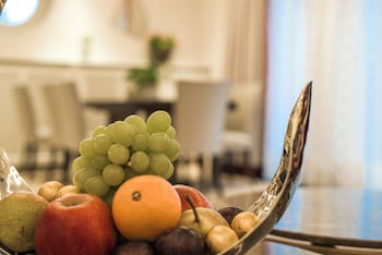Grand Suite, 1 King Bed, Terrace, City View