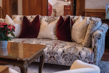 Royal Suite, 1 King Bed, Terrace, City View