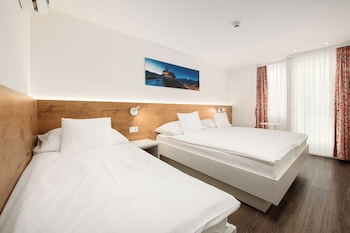 Superior Triple Room, Mountain View, Mountainside