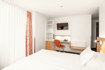Superior Twin Room, Mountainside