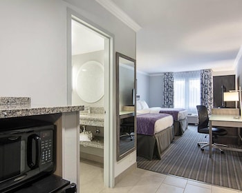 Standard Room, 2 Queen Beds, Non Smoking