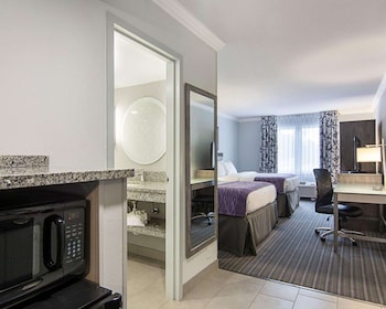 Standard Room, 2 Queen Beds, Non Smoking