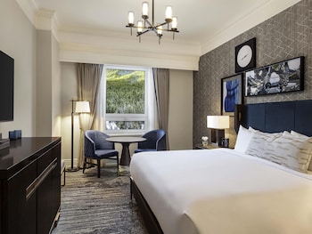 Room, 1 King Bed (Fairmont)