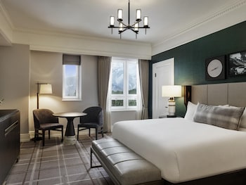Deluxe Room, 1 King Bed