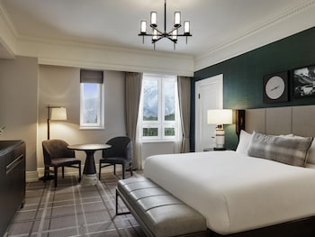 Deluxe Room, 1 King Bed