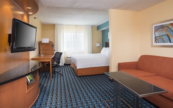 Executive Suite, 1 King Bed with Sofa bed, Non Smoking