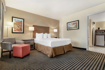 Standard Room, 1 Queen Bed, Accessible, Non Smoking