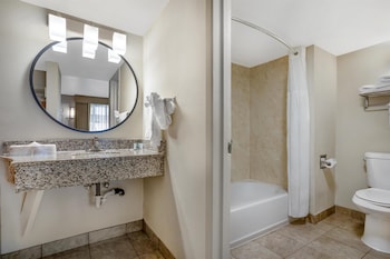 Standard Room, 2 Double Beds, Non Smoking, Refrigerator & Microwave