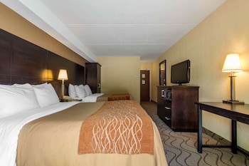 Standard Room, 2 Queen Beds, Non Smoking (Upper Floor)