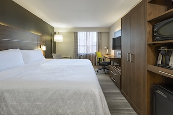 Standard Room, 1 King Bed, Hearing Accessible (Roll-In Shower)