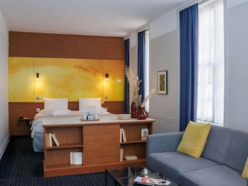 Suite, 1 King Bed with Sofa bed (Cathedral View)