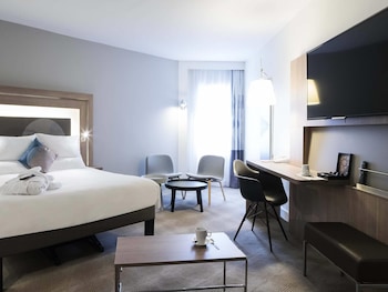 Executive Double Room, 1 Queen Bed with Sofa bed