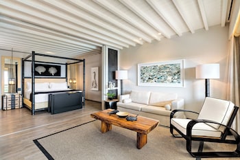 Luxury Suite, 1 Double Bed, Sea View (Private Pool)