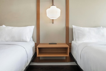 Deluxe Room, 2 Queen Beds