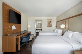 Deluxe Room, 2 Queen Beds