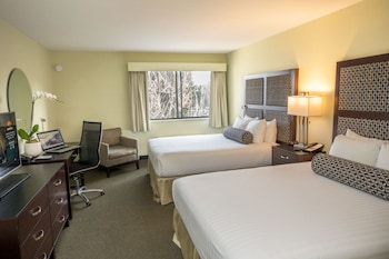 Deluxe Room, 2 Double Beds