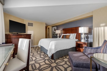 Premier Room, 1 Queen Bed (Luxury)