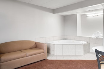 Suite, 2 Double Beds, Non Smoking (One-Bedroom)