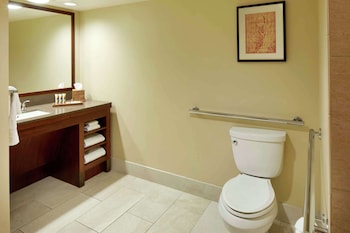 Room, 1 King Bed, Accessible, Ocean View (Roll-In Shower)