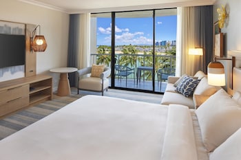Room, 1 King Bed, Roll-In Shower, Partial Ocean View (Rainbow Tower, Renovated)