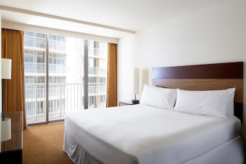 Standard Room, 1 King Bed