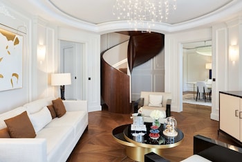 Deluxe Suite 442 - City view