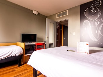 Standard Room, Multiple Beds