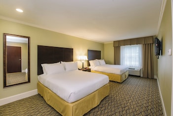 Single Room, 2 Queen Beds (Mobility, Accessible Tub)