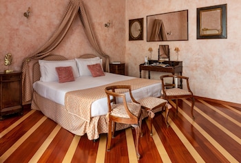 Superior Double or Twin Room (gym access)