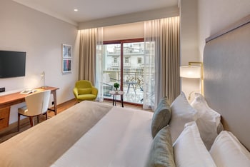 Executive Room, Partial Sea View