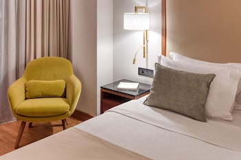 Executive Room, Partial Sea View