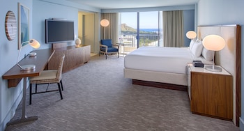 Room, 1 King Bed, Oceanfront (Diamond Head)